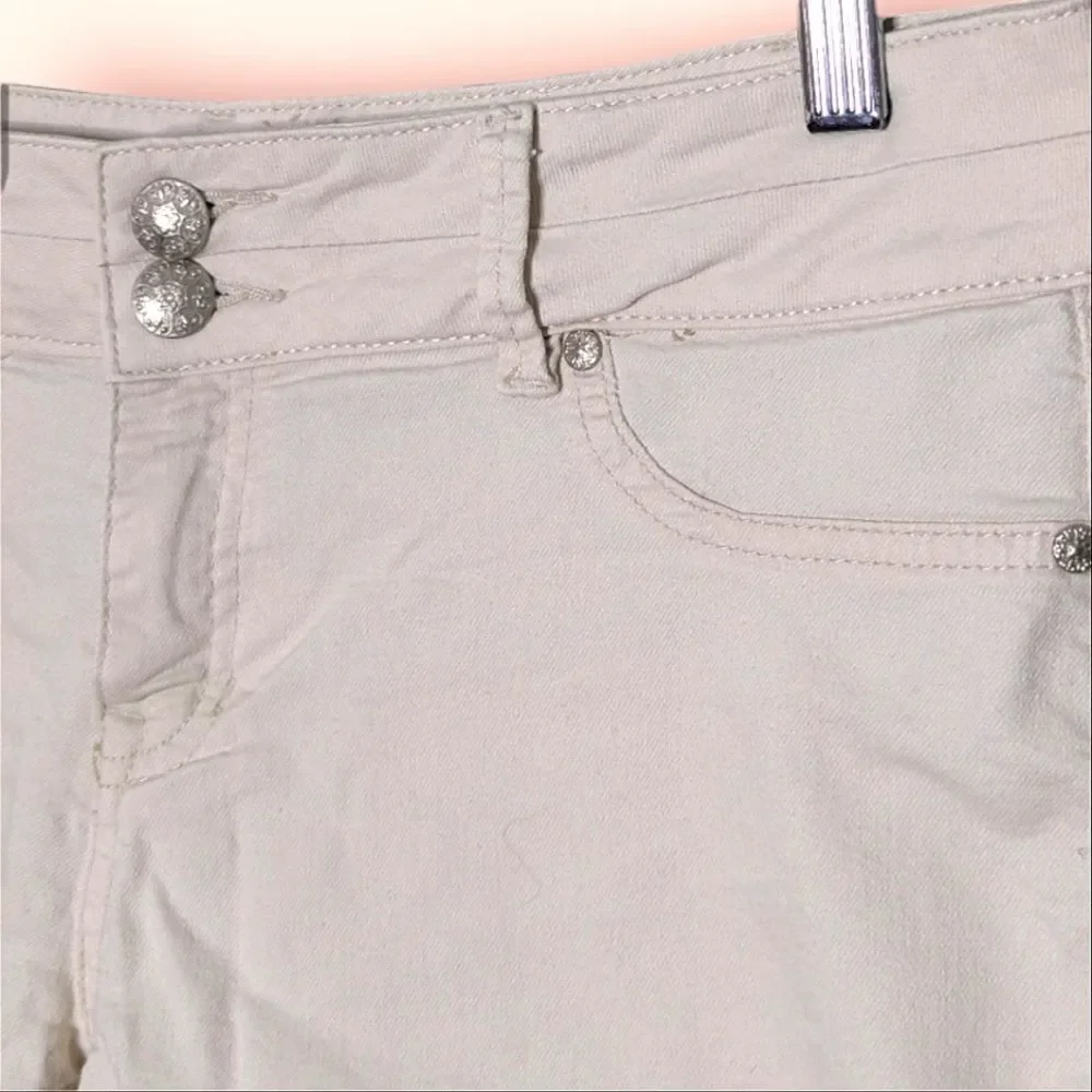 d. jeans off white